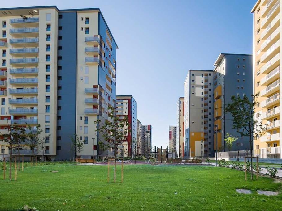 Appartamento Bicocca Ultimo Piano Con Ampia Terrazza *